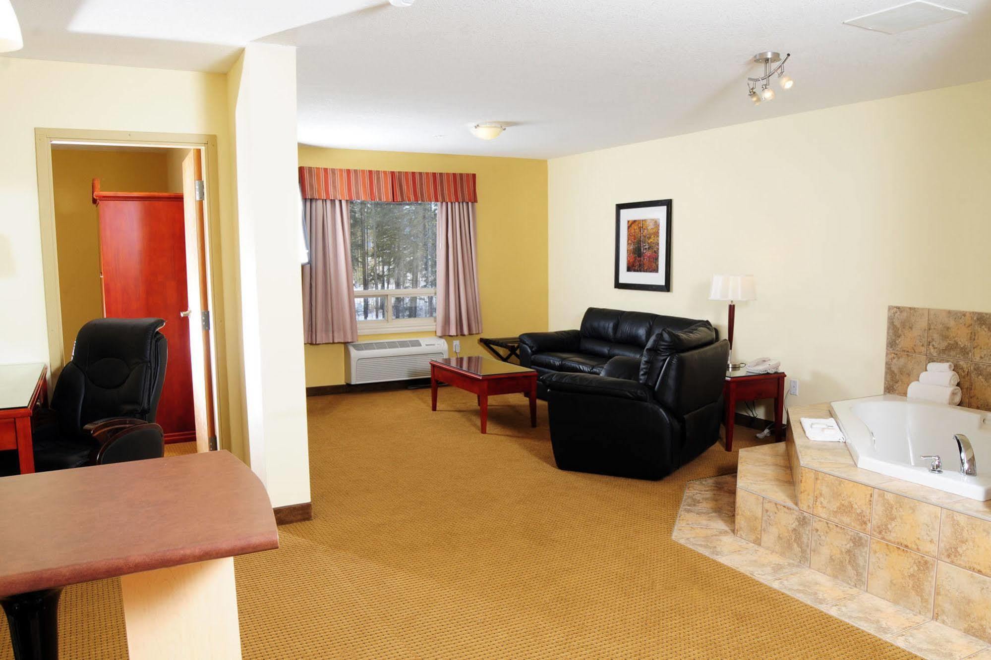 Tumbler Ridge Trend Mountain Hotel & Conference Centre חדר תמונה