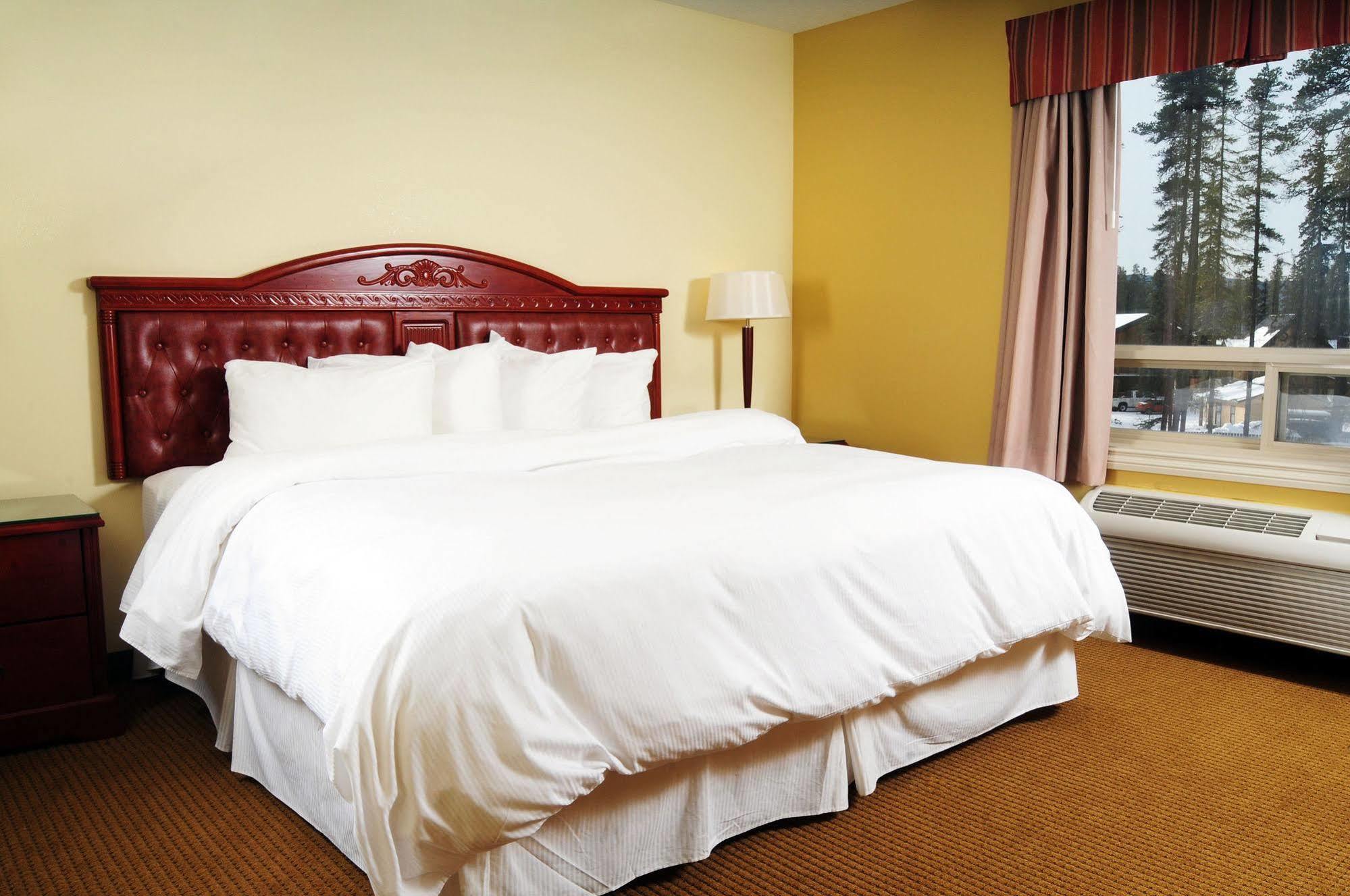 Tumbler Ridge Trend Mountain Hotel & Conference Centre חדר תמונה